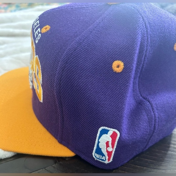 Mitchell & Ness Los Angeles Lakers Hardwood Classic SnapBack Purple Hat Cap NWOT - Picture 4 of 6